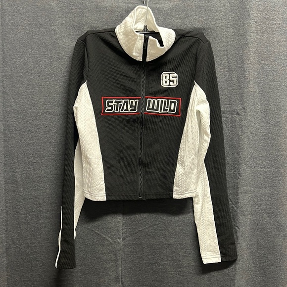 SHEIN EZwear Letter Graphic Two Tone Zip Up Crop Jacket - Small - Picture 4 of 11